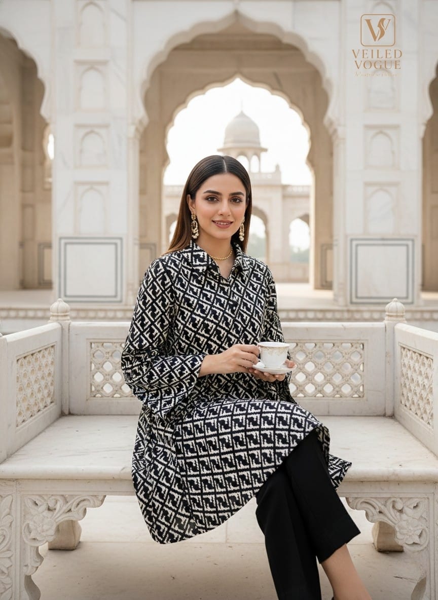 Black geometric patterns collar shirt - Image 2
