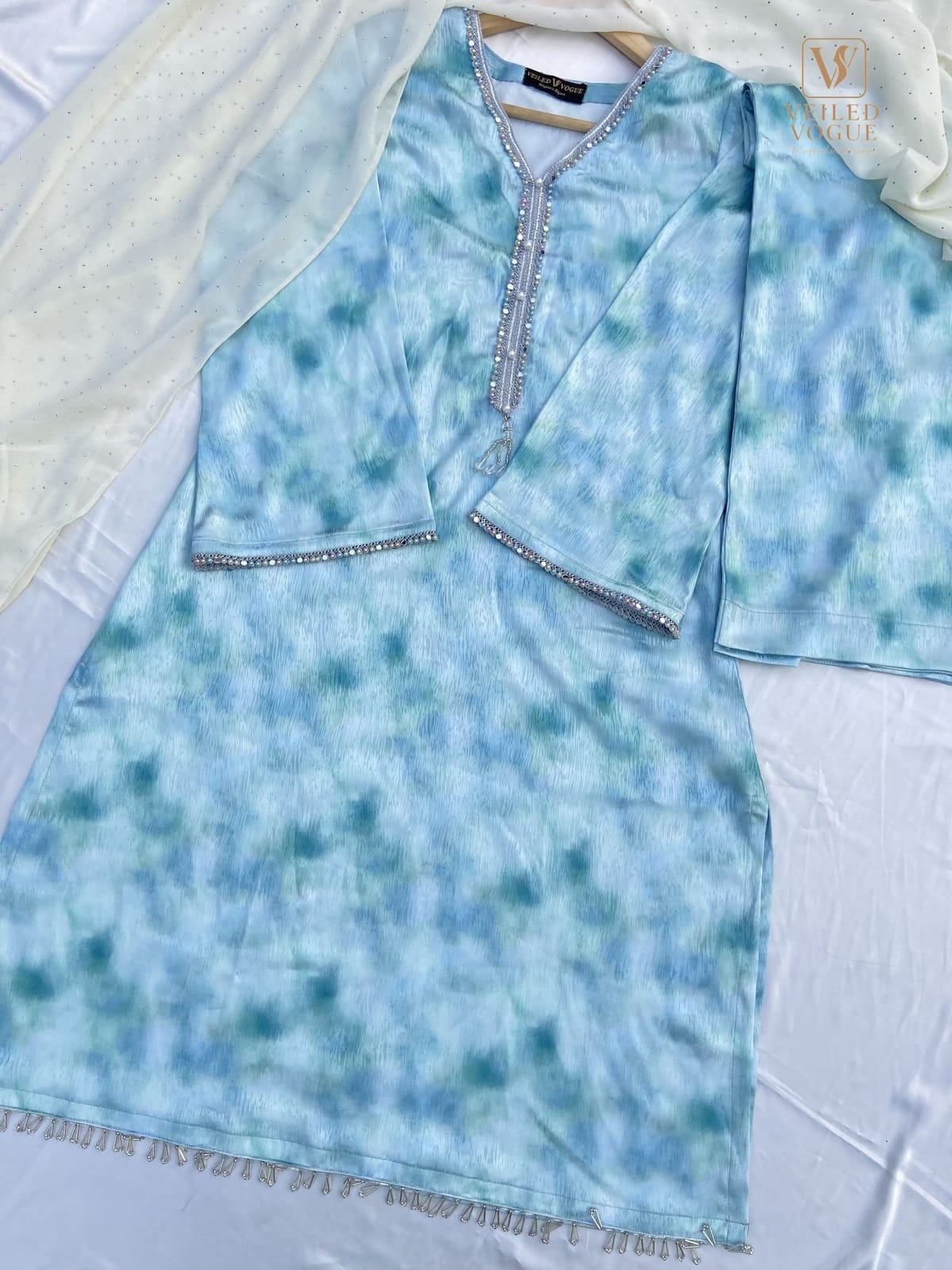 Lemon Shaded Sky blue jacquard Silk Pakistani Cut Lace Work 3 pcs - Image 3