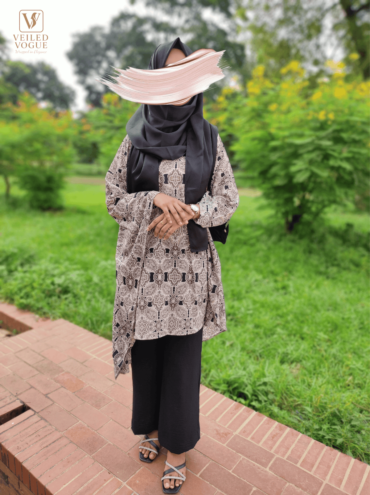 Black GeoFlora Kaftaan - Image 2