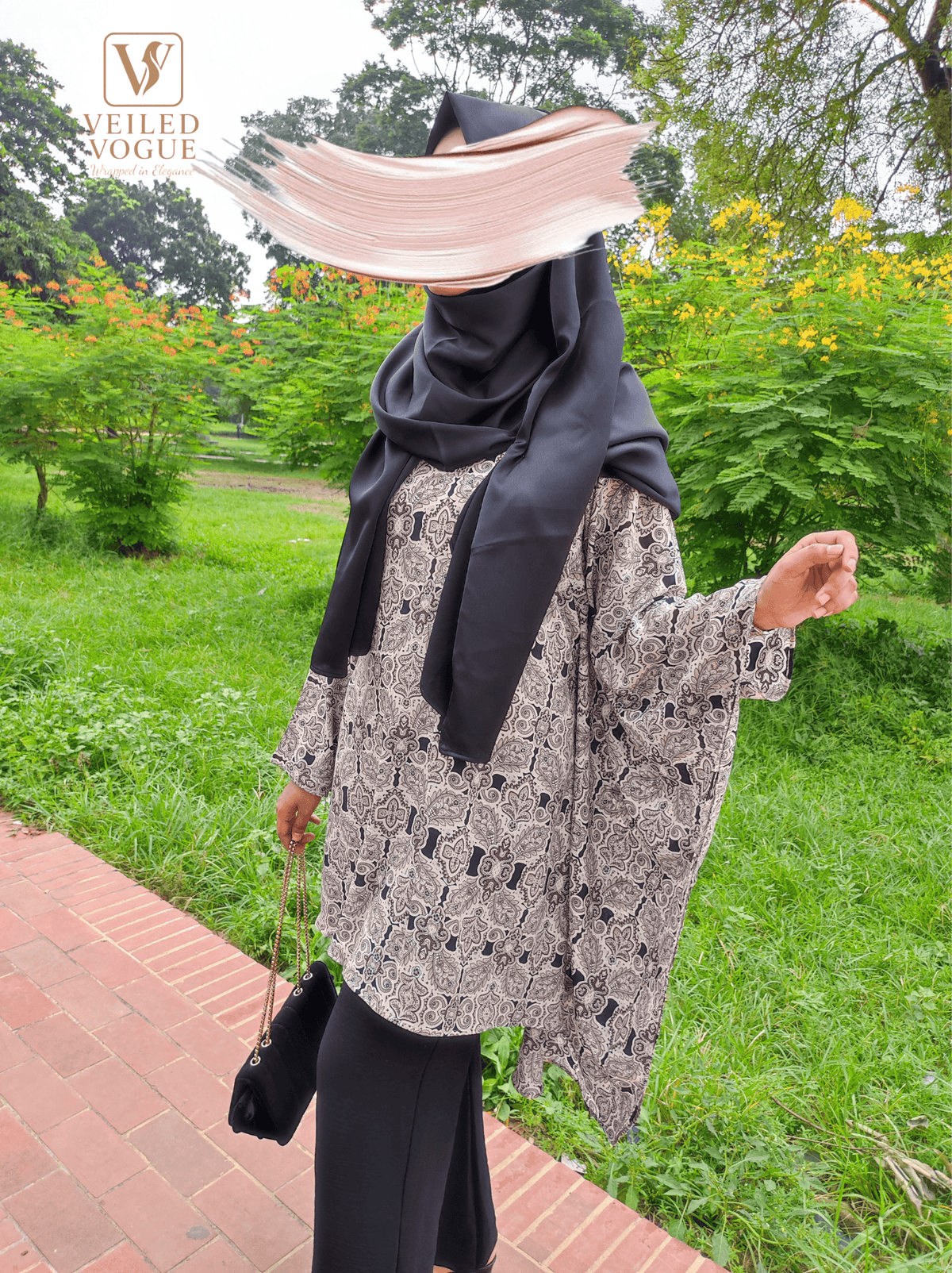 Black GeoFlora Kaftaan - Image 3