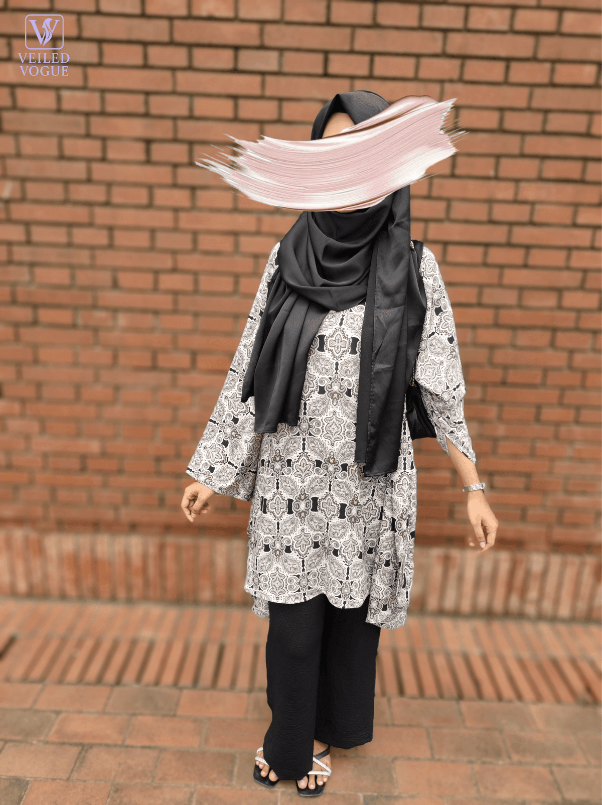 Black GeoFlora Kaftaan - Image 4