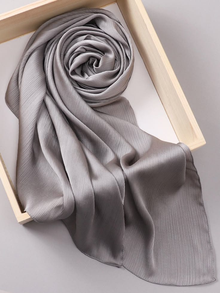 Elegant Muna Silk Party Hijab - Image 3