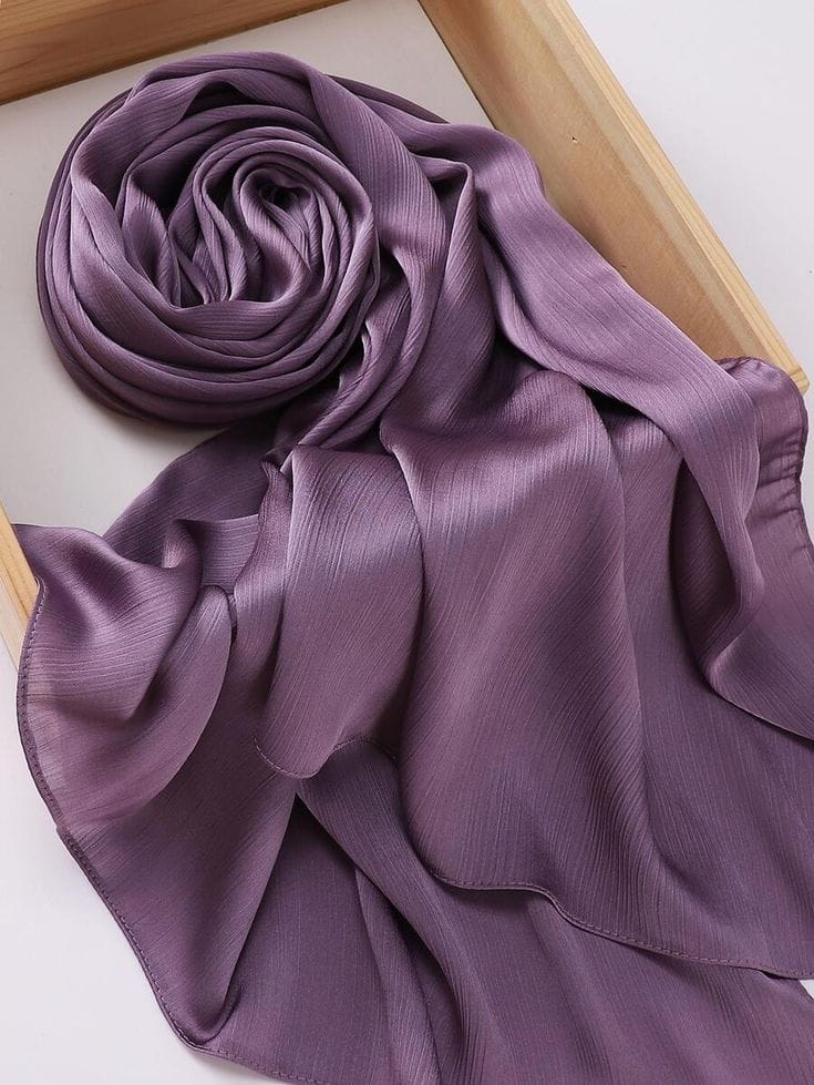 Elegant Muna Silk Party Hijab - Image 4