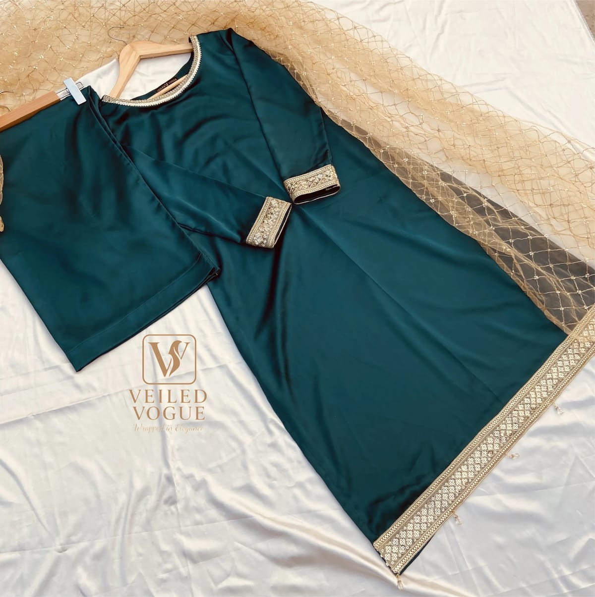 Sea green Premium Royal Crepe Silk Pakistani Cut Lace work 3pc - Image 4