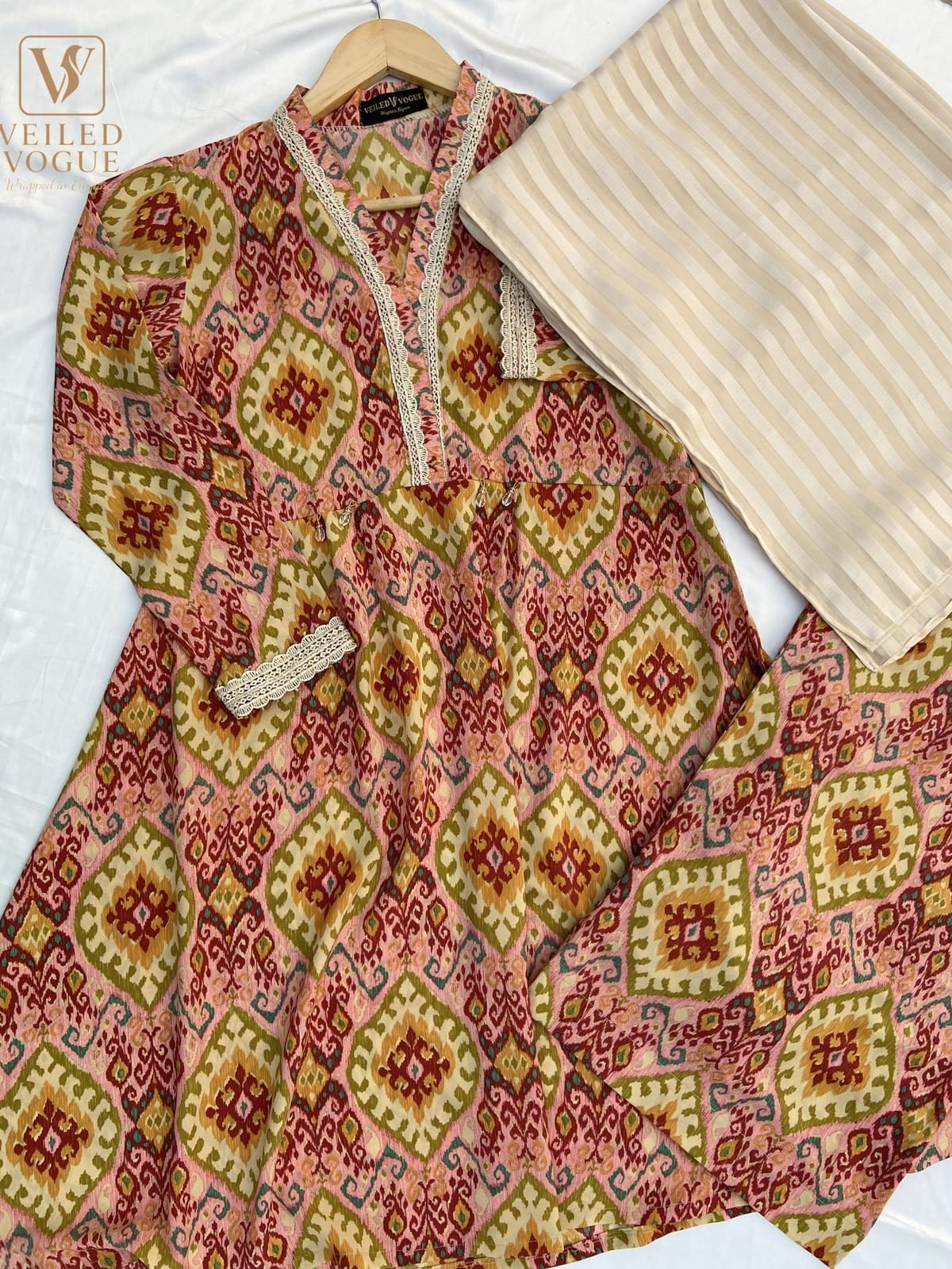 Anarkoli Style Ikkad Design with Lace Work 3 pcs - Image 3
