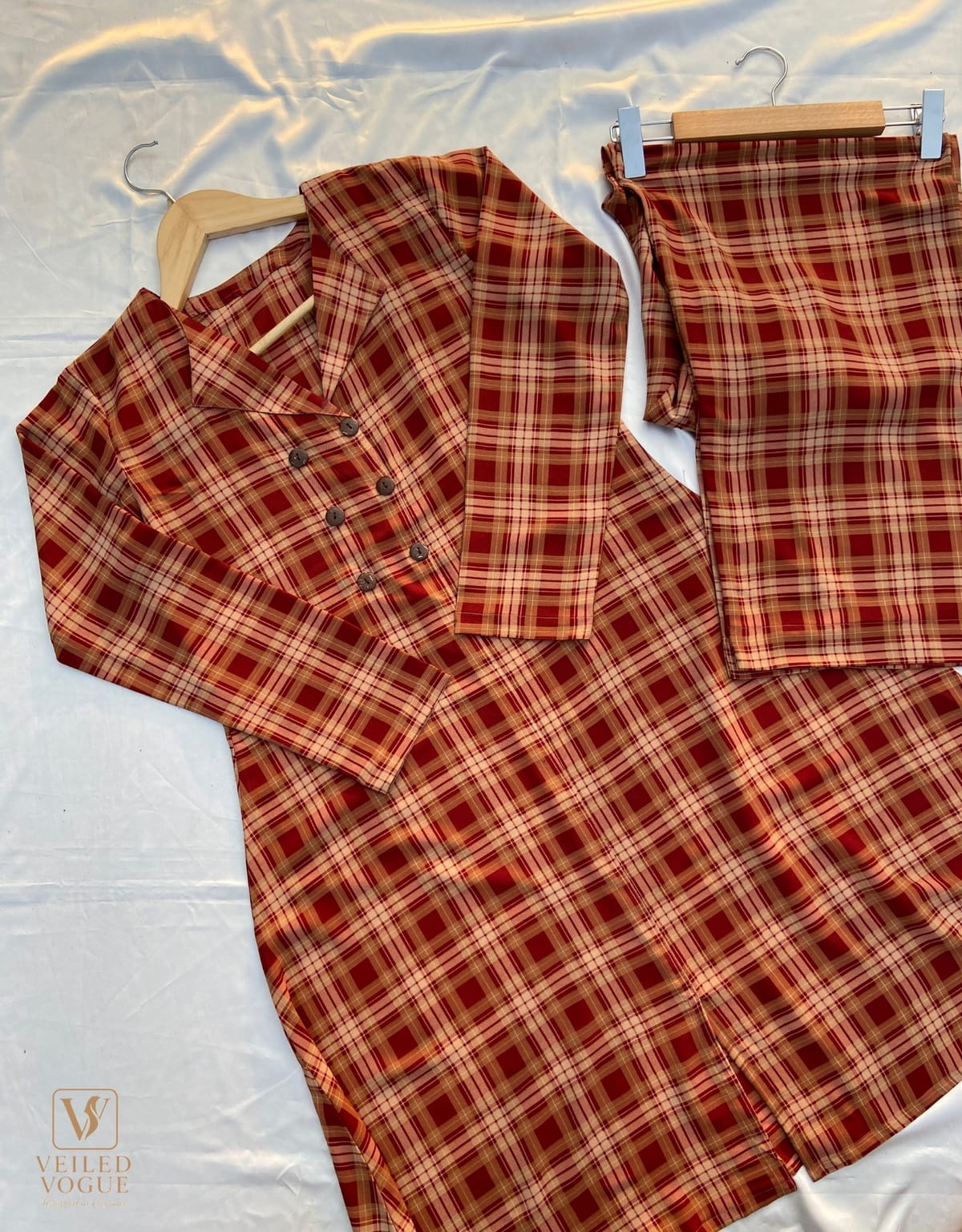 Co-Ord Set with Coat Collar - Image 4